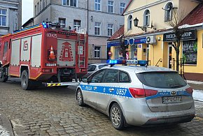 Siłowe otwarcie mieszkania przy ul. Wawrzyniaka. Potwierdzono najgorszy scenariusz