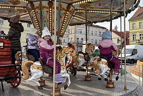 Gorąca atmosfera na śremskim Rynku! Kraina Zimowej Zabawy oficjalnie otwarta