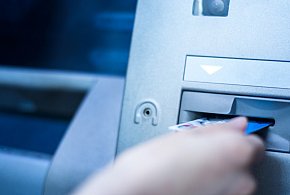 Sieć zmienia limity wypłat w bankomatach. Nowe zasady od marca