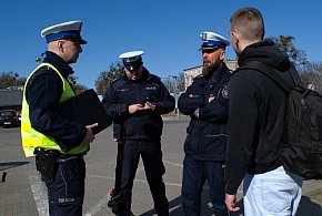 Bezpieczeństwo na drogach - Śremscy policjanci dbają o rowerzystów i pieszych