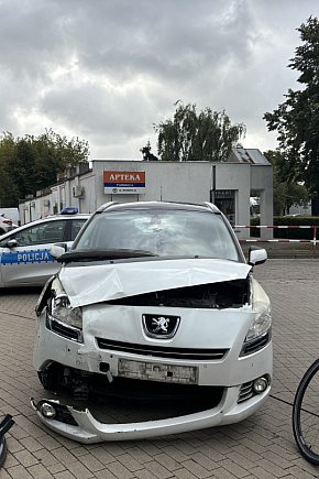 Kolizja na skrzyżowaniu w Śremie-5534