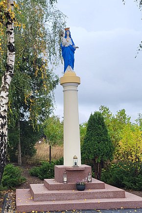 Odnowienie figury Matki Bożej w Chrząstowie-5597
