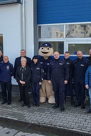 „Nie po oczach” w Śremie. 150 kierowców skontrolowało swoje auta za darmo-5621