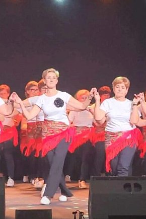 Ksiąskie Seniority zachwyciły na jubileuszowym przeglądzie artystów III wieku-5626