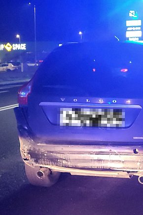 Kolizja dwóch samochodów na ul. Gostyńskiej-5748