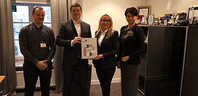 Lokalna współpraca na kolejne lata. Gmina Śrem i SBL z nową umową na obsługę budże-86080