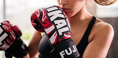 Jak wybrać rękawice bokserskie? Przewodnik dla osób rozpoczynających i rozwijający