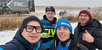 Mrozy nie odpuszczają, żużlowcy również. Dalewo otwarte na speedway