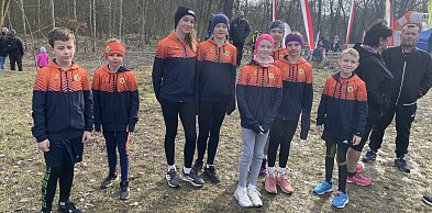 Młodzi lekkoatleci MOS Śrem z sukcesami w Luboniu! Masa medali w Biegu Niezłomnych