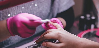 Dlaczego przygotowanie płytki paznokcia przed malowaniem jest tak ważne?