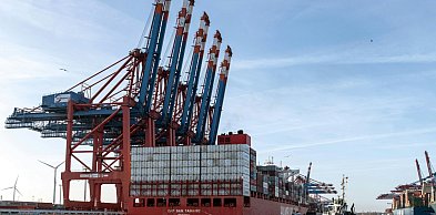 Jak wygląda cały proces sprowadzania pojazdu zza oceanu?