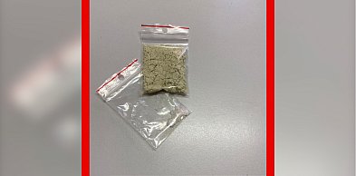 Mieli przy sobie narkotyki. Śremscy policjanci zatrzymali dwóch mężczyzn