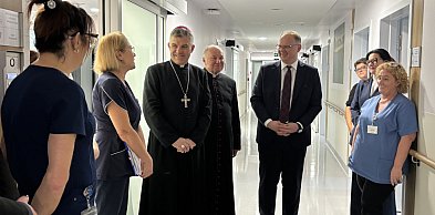 Wyjątkowa wizyta Arcybiskupa. 45-lecie kaplicy i poświęcenie Oddziału Urologii