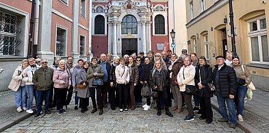 Seniorzy z Brodnicy w Poznaniu. Wyjątkowa lekcja historii w terenie
