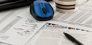 Zwrot i rozliczenia dla osób pracujących poza Polską