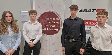 ZSR Grzybno na podium! Triumf w II Turnieju Debat Oksfordzkich