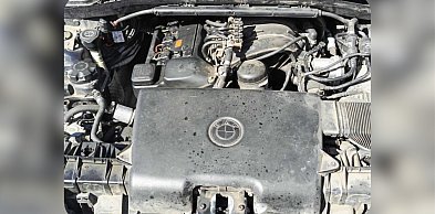 Mechanik z zarzutami. Z luksusowego BMW zniknął silnik i skrzynia biegów