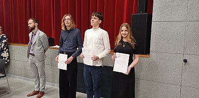 Śremskie szkoły średnie zawładnęły całym podium.