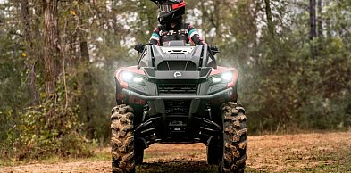 Can Am Outlander - quad, który nie pyta o drogę, tylko wyznacza własną