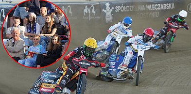 Ależ emocje i nadkomplet publiczności na Smoczyku! Silna reprezentacja Śremu