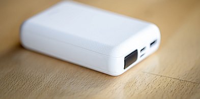Jak powerbanki z logo wspierają wizerunek marki technologicznej?-85005