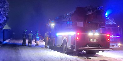 Pół miliona złotych strat po pożarze w Małachowie. Znamy szczegóły akcji gaśniczej-85966