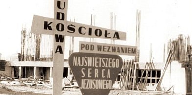 50 lat parafii NSJ w Śremie - Podziel się pamiątkami na wielki jubileusz!