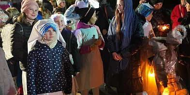 W piątkowy wieczór, 31 października, ulicami Śremu prze-84023