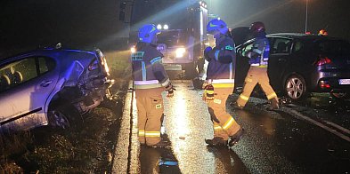 Poważny wypadek pod Gostyniem. Są ranni. Krajowa "dwuna-84035