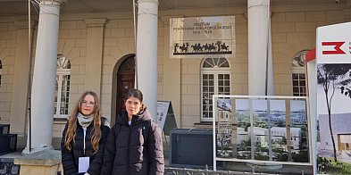 Śremskie uczennice z sukcesem w Poznaniu. II miejsce w-84167