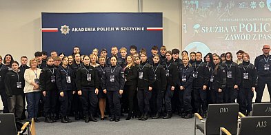 W stronę policyjnej przyszłości – uczniowie ZST odwiedz-84524