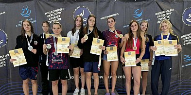 12 medali w rękach młodych śremianek! Zimowe Mistrzostwa Okręgu Wielkopolskiego w-84648