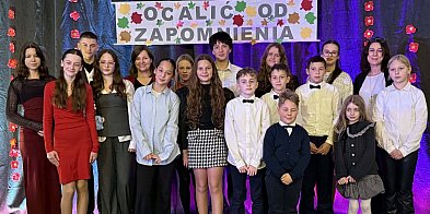 "Ocalić od zapomnienia" - wieczór zaduszny w szkole w D-84969