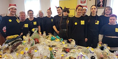 Kiermasz mikołajkowy w parafii bł. Michała Kozala-85152