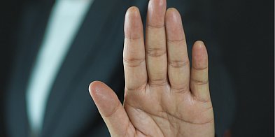 Stanowcza reakcja policji w Książu Wlkp. - Izolacja spr-85594