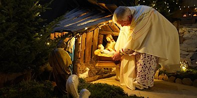 Świętujemy narodzenie Jezusa w Betlejem. Poruszające sł-85672