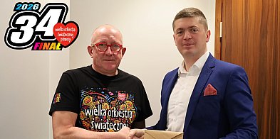 Śrem gra z WOŚP! - Burmistrz i sztab KRÓWKAmała łączą s-86263