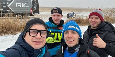 Mrozy nie odpuszczają, żużlowcy również. Dalewo otwarte na speedway