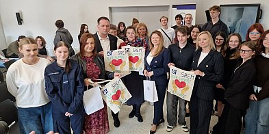 Ministerstwo i Kuratorium w śremskim ZST! Szkoła w elit