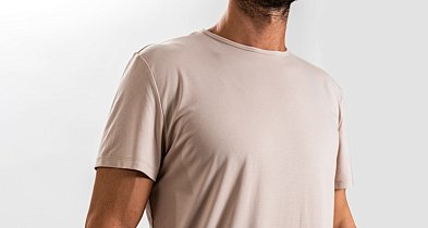Dlaczego warto nosić koszulki bawełniane?-83229