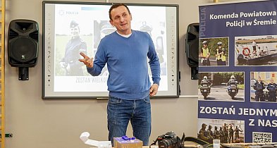 Przedsiębiorczość w praktyce. Uczniowie ZSE poznali policyjne ścieżki kariery-84660