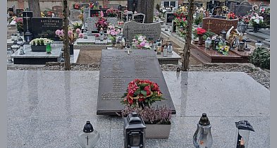 Pamięć ocalona od zapomnienia. Zakończył się remont mogiły na śremskiej farze