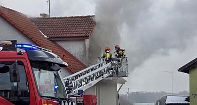 Pożar domu jednorodzinnego w Gostyniu - Walka strażaków trwała wiele godzin