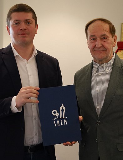 Ponad milion złotych na pomoc czworonogom! - Umowa ze Schroniskiem w Gaju-86059