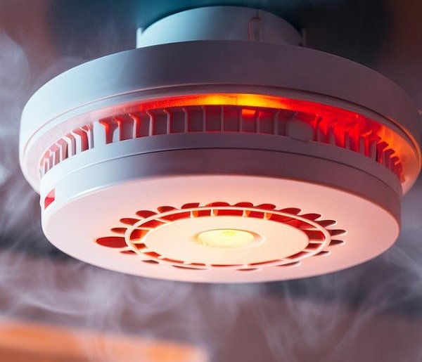 Rewolucja w przepisach pożarowych. Nowe obowiązki dla właścicieli domów i firm-83967