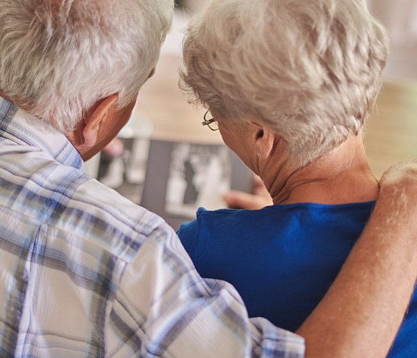 Seniorzy mają powód do radości. Projekt „Godna emerytura” trafił do Sejmu-84060