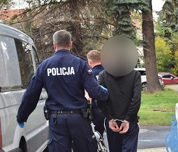 Śremscy policjanci zatrzymali czterech poszukiwanych w dwa dni-84092