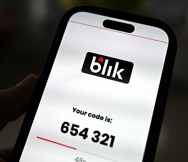 Codzienny przelew BLIK do znajomego? Skarbówka może to sprawdzać-84228