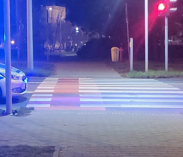 Potrącenie rowerzysty na przejściu dla pieszych przy ul. Grunwaldzkiej i Zamenhofa-84350