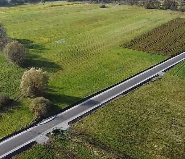 Nowa jakość na trasie Mościszki-Dalewo. Modernizacja drogi zakończona sukcesem!-84461